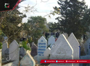 مخيم النيرب.. جانب من زيارة الأهالي للمقبرة في أول يوم من عيد الأضحى 