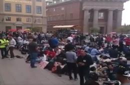 Palestinian Syrians and Syrians Sit-in in front of the Sweden Parliament Protesting agaist the New Immigration Law