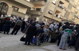 Because of Bombardment and Clashes, Displaced Palestinians in Qudsya Demand to Return