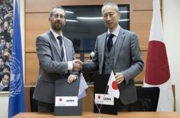 Japan donates 600 thousand dollars to support the education of Palestinian-Syrian children