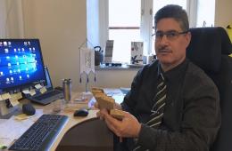 Palestinian Professor Mahmoud Hamid Launches Ground-Breaking Project in Wood Industry
