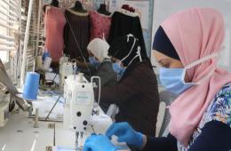Palestinian Women in Syria Produce Face Masks