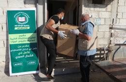 Palestinian Charity Hands Over Medical Supplies to Palestinian Refugees North of Syria