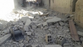آثار القصف المتكرر على مخيم خان الشيح