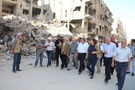 سفير فلسطين في دمشق ينظم زيارة لمخيم اليرموك 