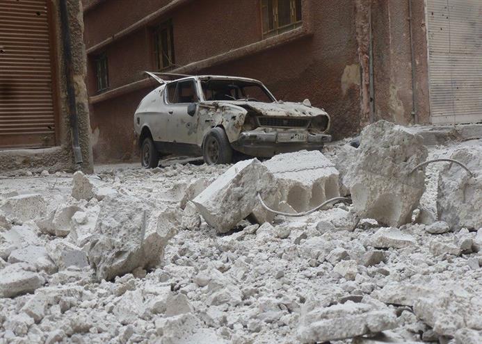 قصف واشتباكات متقطعة في مخيم اليرموك بدمشق