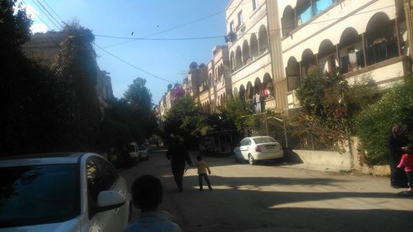 تنامي ظاهرة هجرة شباب مخيم العائدين بحمص من مخيمهم 