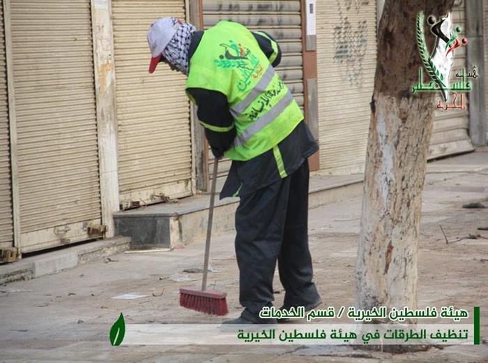 هيئة فلسطين الخيرية تستمر بتقديم خدماتها في مخيم اليرموك 