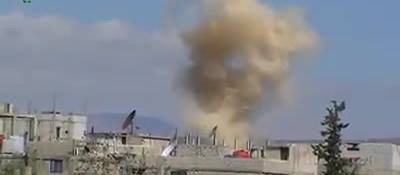 قصف المناطق المحيطة بمخيم خان الشيح بالبراميل المتفجرة