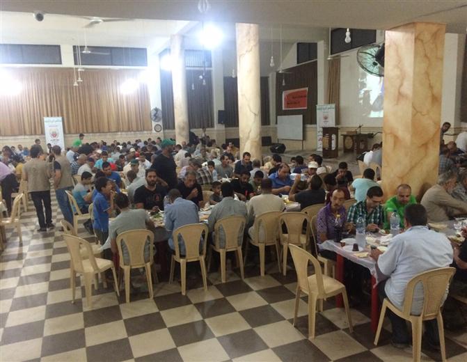 لجنة فلسطينيي سورية في لبنان تقيم إفطاراً جماعياً في مخيم البداوي 