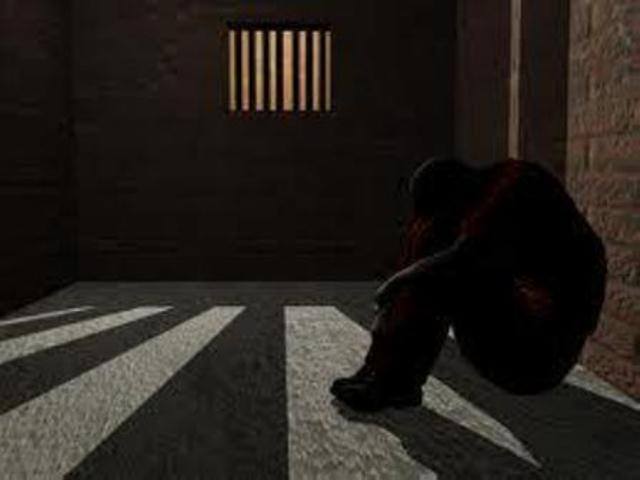 12 معتقلاً فلسطينياً في السجون السورية من أبناء تجمع المزيريب لايزال مصيرهم مجهولاً