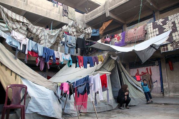 واقع إنساني واقتصادي مزري تعيشها  مخيمات اللاجئين الفلسطينيين في سورية 