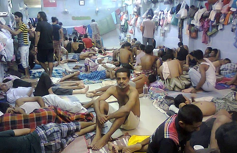 رسائل مسربة تكشف احتجاز عدد من المهاجرين الفلسطينيين السوريين بينهم 3 لاجئات في سجن "IDC" في تايلند"