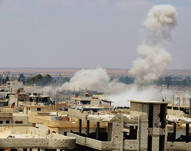 قوات النظام تستهدف مخيم درعا باسطوانات الغاز