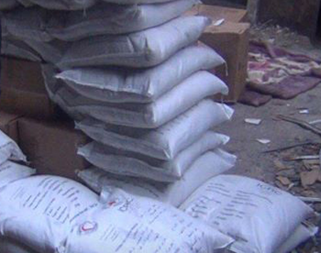 ضمن اتفاق المدن الخمس إدخال مساعدات غذائية إلى هيئة تحرير الشام في مخيم اليرموك 