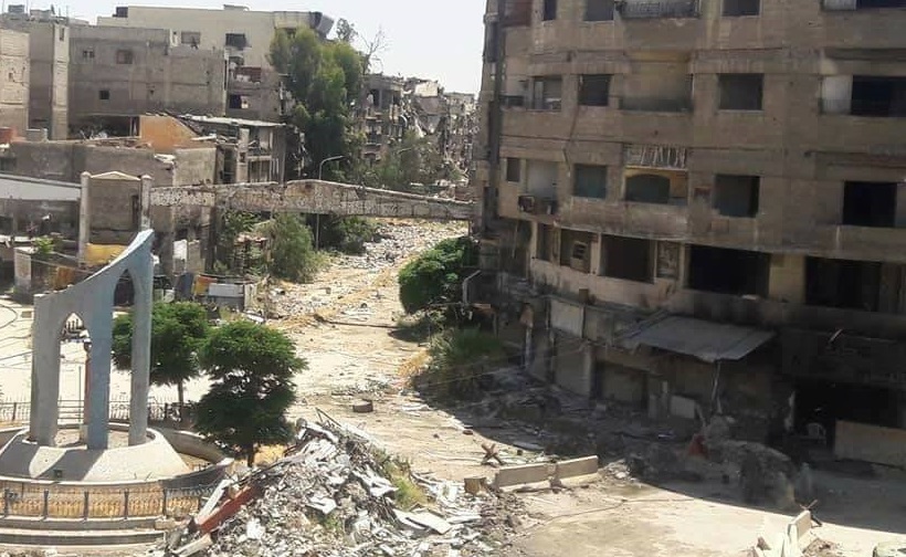 قصف مخيم اليرموك المحاصر بقذائف الهاون 