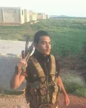 أحد عناصر جيش التحرير الفلسطيني يقضي أثناء قتاله لجانب قوات النظام السوري