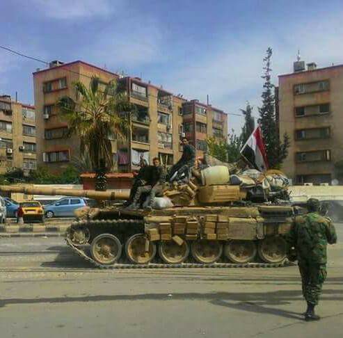 وصول تعزيزات عسكرية إضافية إلى مدخل اليرموك لمواجهة داعش 