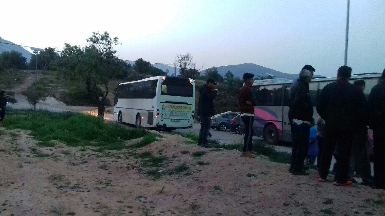 150 لاجئاً فلسطينياً وسورياً يناشدون السلطات اليونانية في جزيرة "خيوس" بتحمل مسؤولياتها تجاههم