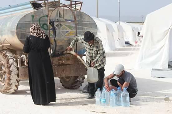 معاناة مزرية يعيشها مهجرو مخيم اليرموك إلى الشمال السوري 