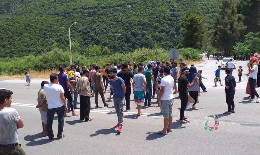 ثيرموبوليس: 18 عائلة فلسطينية سورية وسط اليونان يناشدون إيقاف تدهور أوضاعهم الإنسانية 