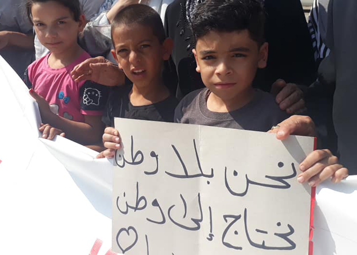 لوقف المطالبة بالهجرة: ناشطون فلسطينيون سوريون  يطالبون الرئيس عباس إعادتهم إلى فلسطين 
