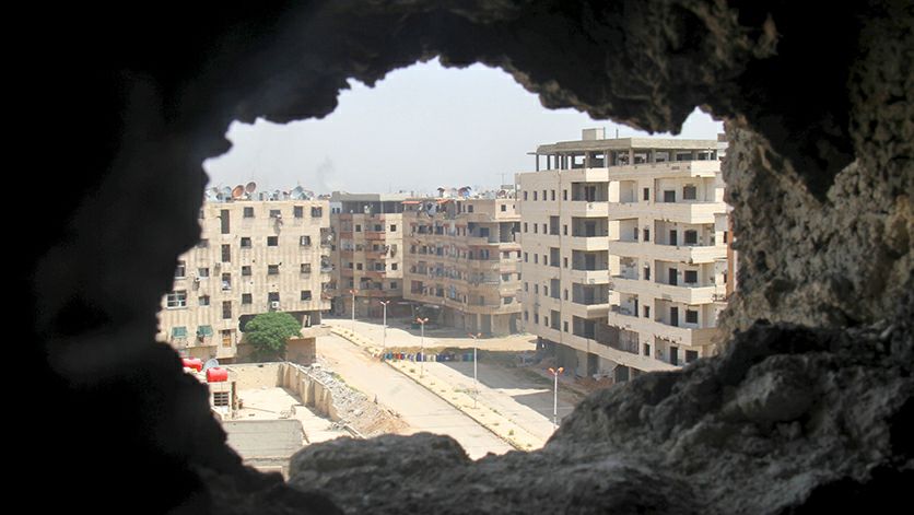 أهالي مخيم اليرموك يطالبون بإعادتهم إلى منازلهم وعدم تطبيق المخطط التنظيمي الجديد 