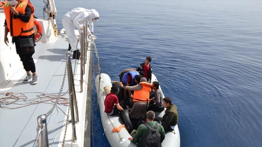 اليونان تعيد 929 طالب لجوء إلى المياه التركية 