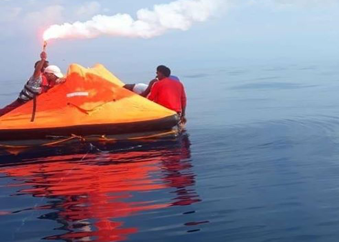 اليونان تعيد قارب يقل 35 مهاجراً إلى المياه الإقليمية التركية