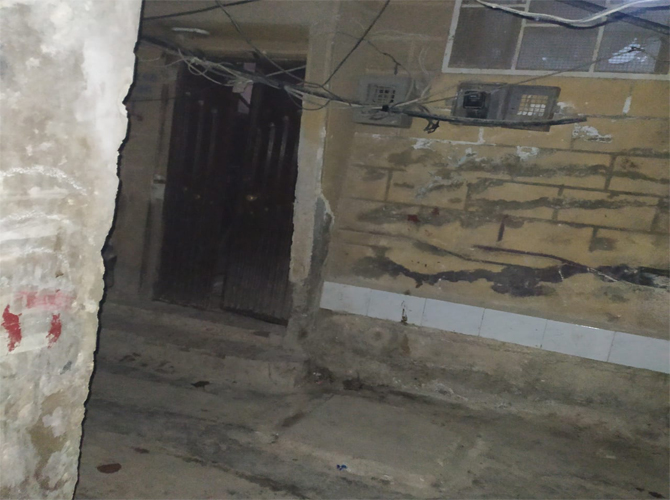 شمعة مشتعلة تتسبب بنشوب حريق في أحد منازل مخيم النيرب 