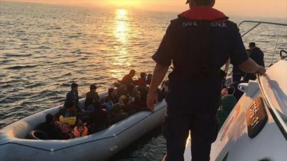 إنقاذ 137 طالب لجوء أجبرتهم اليونان على العودة إلى تركيا