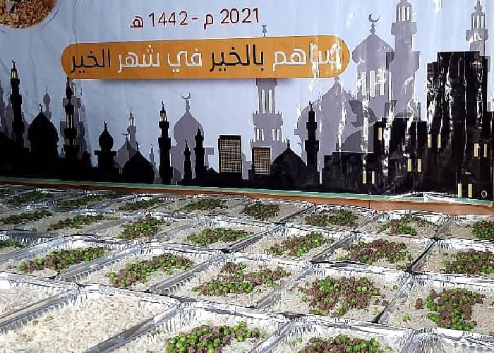 ريف دمشق.. توزيع 200 وجبة إفطار على العائلات الفلسطينية النازحة في قدسيا 