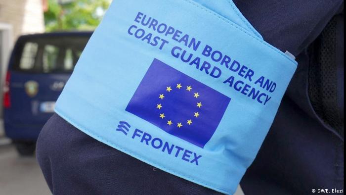 تحقيق يؤكد تورط فرونتكس في عمليات ترحيل طالبي لجوء 