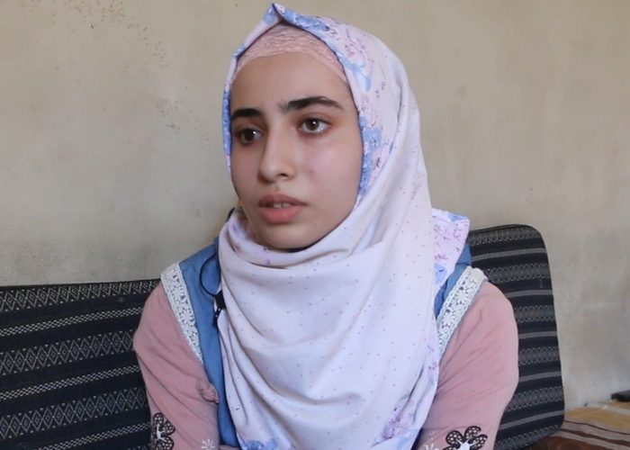 شاهد: طفلة فلسطينية مهجرة إلى مخيم دير بلوط تناشد للتكفل بعلاج عينها  