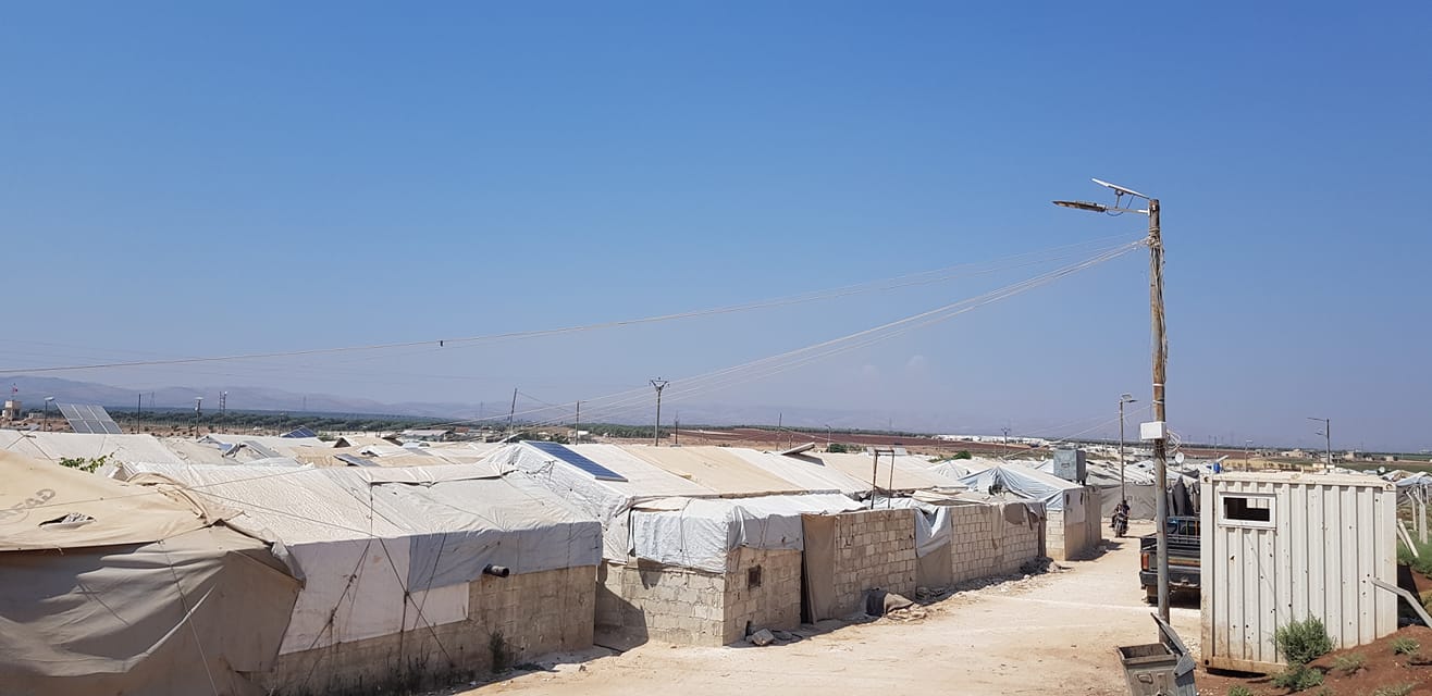 مخيما دير بلوط والمحمدية يفتقران للمساعدات الإنسانية