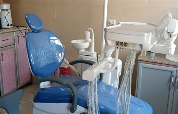 مخيم اليرموك.. تبرع بمستلزمات عيادة كاملة للأسنان لمشفى فايز حلاوة