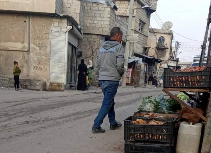 مخيم خان دنون. جمود في الحركة الشرائية لارتفاع الاسعار 