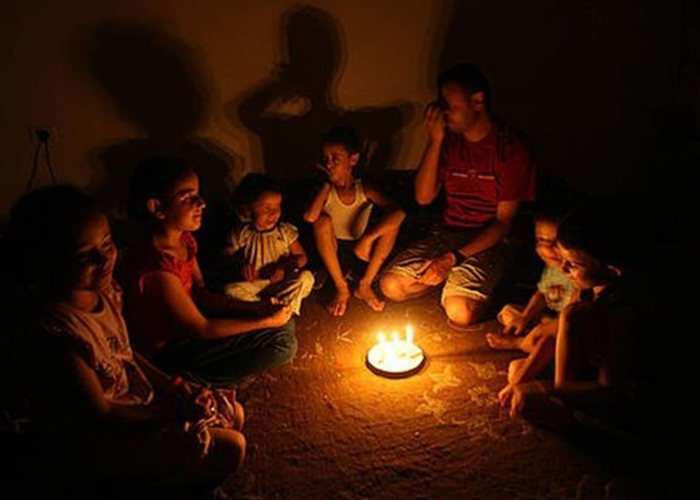 لليوم العاشر على التوالي. عشرات المنازل دون كهرباء في مخيم خان الشيح 