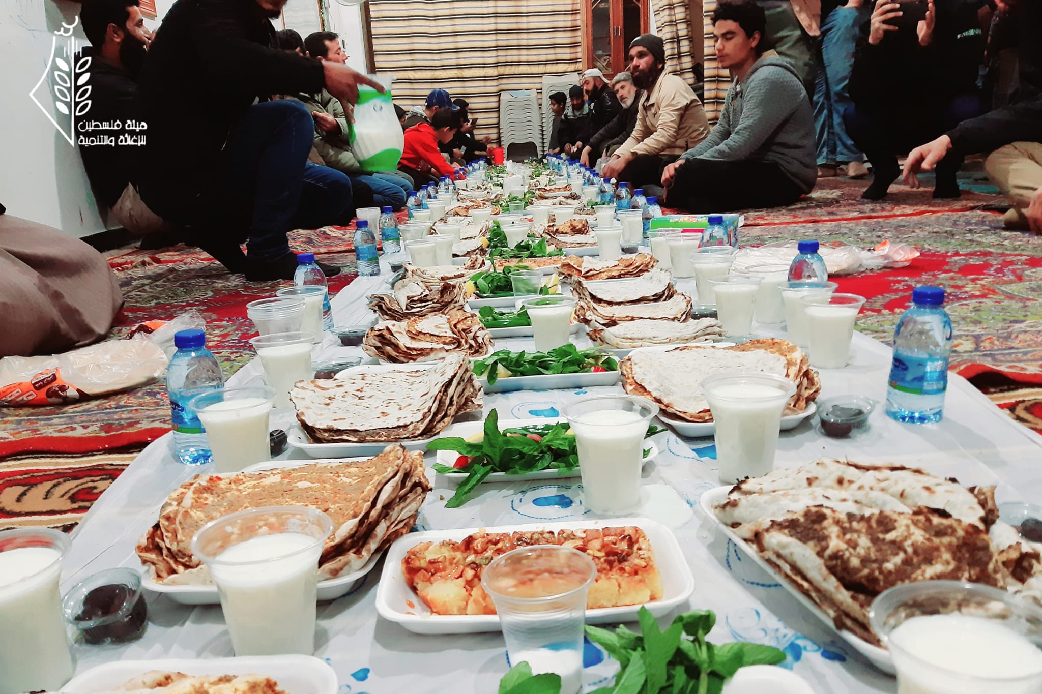 إفطار رمضاني للعائلات الفلسطينية في أعزاز شمال سوريا