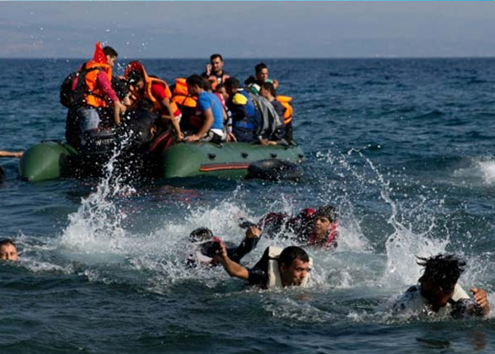 غرق قارب قبالة اليونان ومخاوف من وجود فلسطينيين بين المفقودين