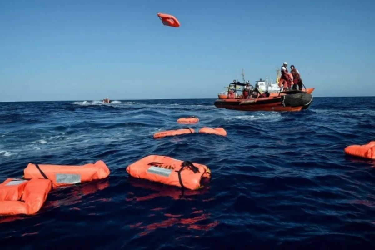 غرق قارب يحمل 22 طالب لجوء معظمهم من الفلسطينيين