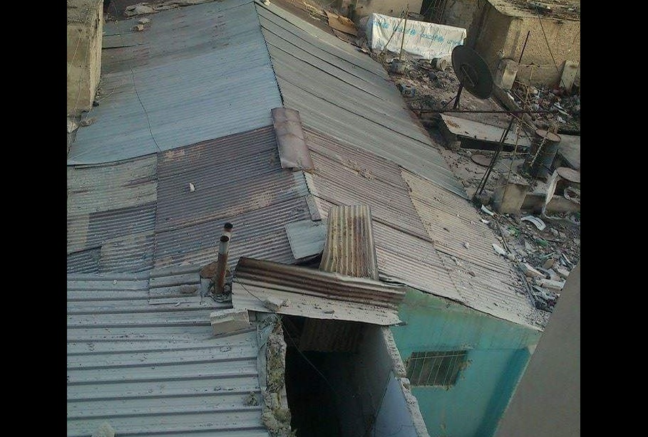 سكان "البركس" في مخيم النيرب الأكثر تأثراً بارتفاع درجات الحرارة 