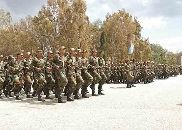 جيش التحرير يبحث عن ضباط جدد بعد هجرة مئات الفلسطينيين المُلزمين بالخدمة العسكرية