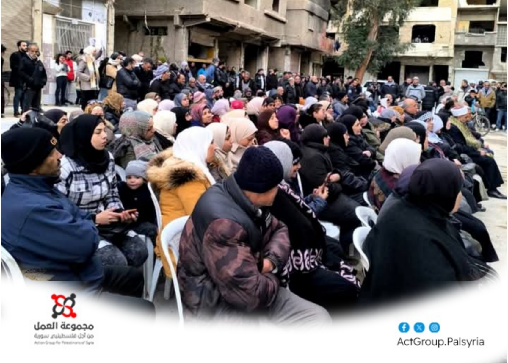 أهالي مخيم اليرموك يحيون ذكرى الشـ..ـهداء ويطالبون بكشف مصير المعتقلين