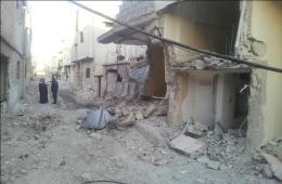 قصف بالبراميل المتفجرة على أطراف مخيم درعا 