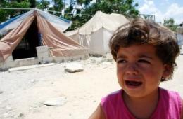 المهجرون الفلسطينيون السوريون في مخيم الجليل: نعيش نكبة جديدة وبعضنا لجأ إلى المقابر!!