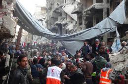 إصابات بين أبناء مخيم اليرموك أثناء توزيع المساعدات 