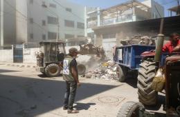 الفعاليات المدنية والأهلية في مخيم اليرموك تقوم بحملات تنظيف للأحياء في اليوم الثالث على التوالي 