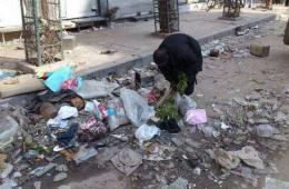 قصف عشوائي على مخيم اليرموك وازدياد معاناة المحاصرين في ظل انقطاع الماء وانتشار النفايات 