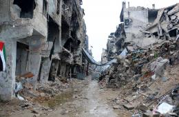 قصف واشتباكات عنيفة على كافة محاور مخيم اليرموك وداعش تستولي على محطة للوقود المخصص لتشغيل مولدات استخراج الماء 